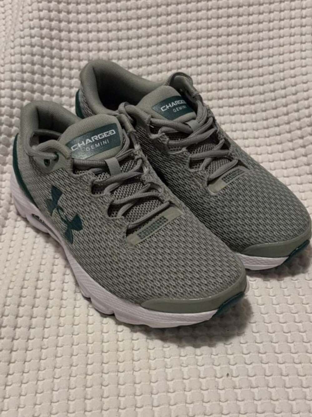 UA Charged Gemini 2020 Grade School Running Shoes New